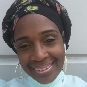 Meet your Posher, Elianah connie